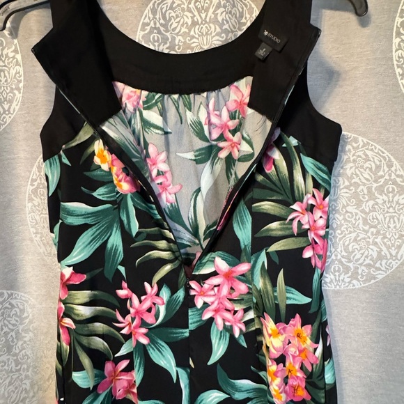 AB Studio Floral Black Pink and Green  Size 6 EUC RN# 31310 - Picture 5 of 8